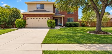 image of property with 4 Bed | 2 Bath | 2,801 Sqft