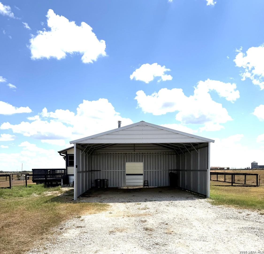 main property photo 34
