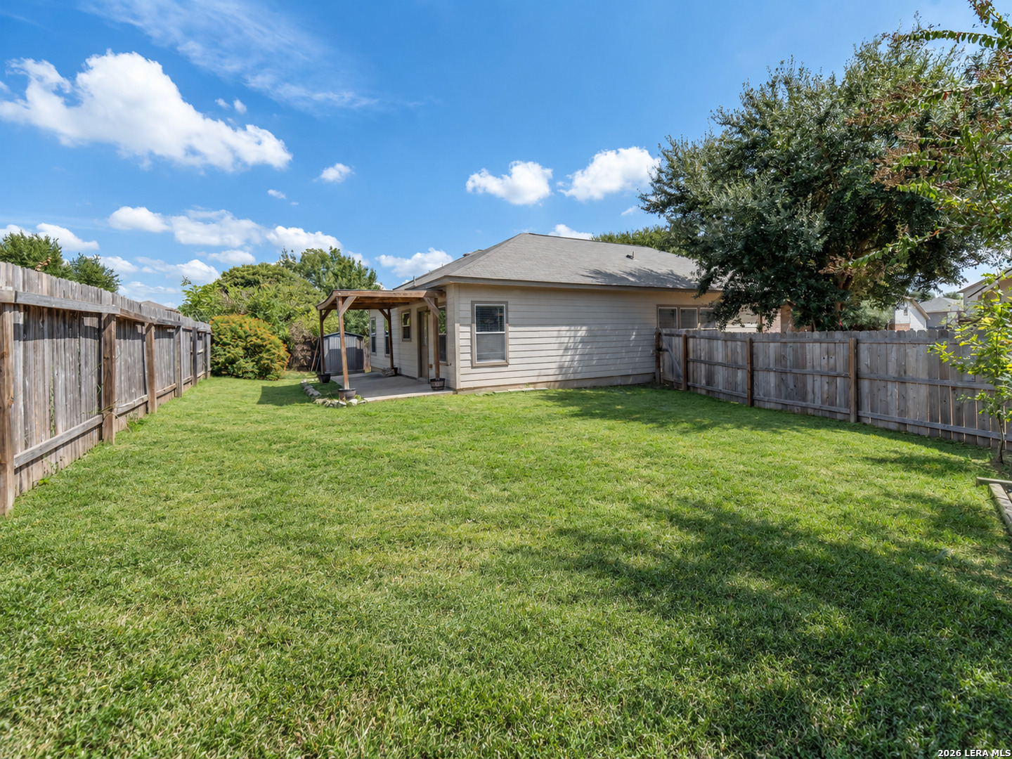 main property photo 33