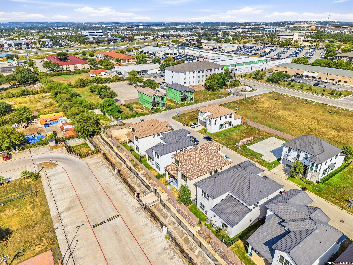 main property photo 37