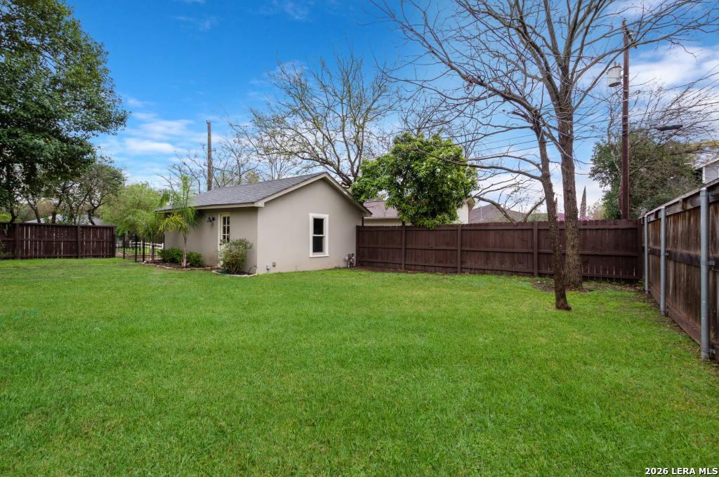 main property photo 22