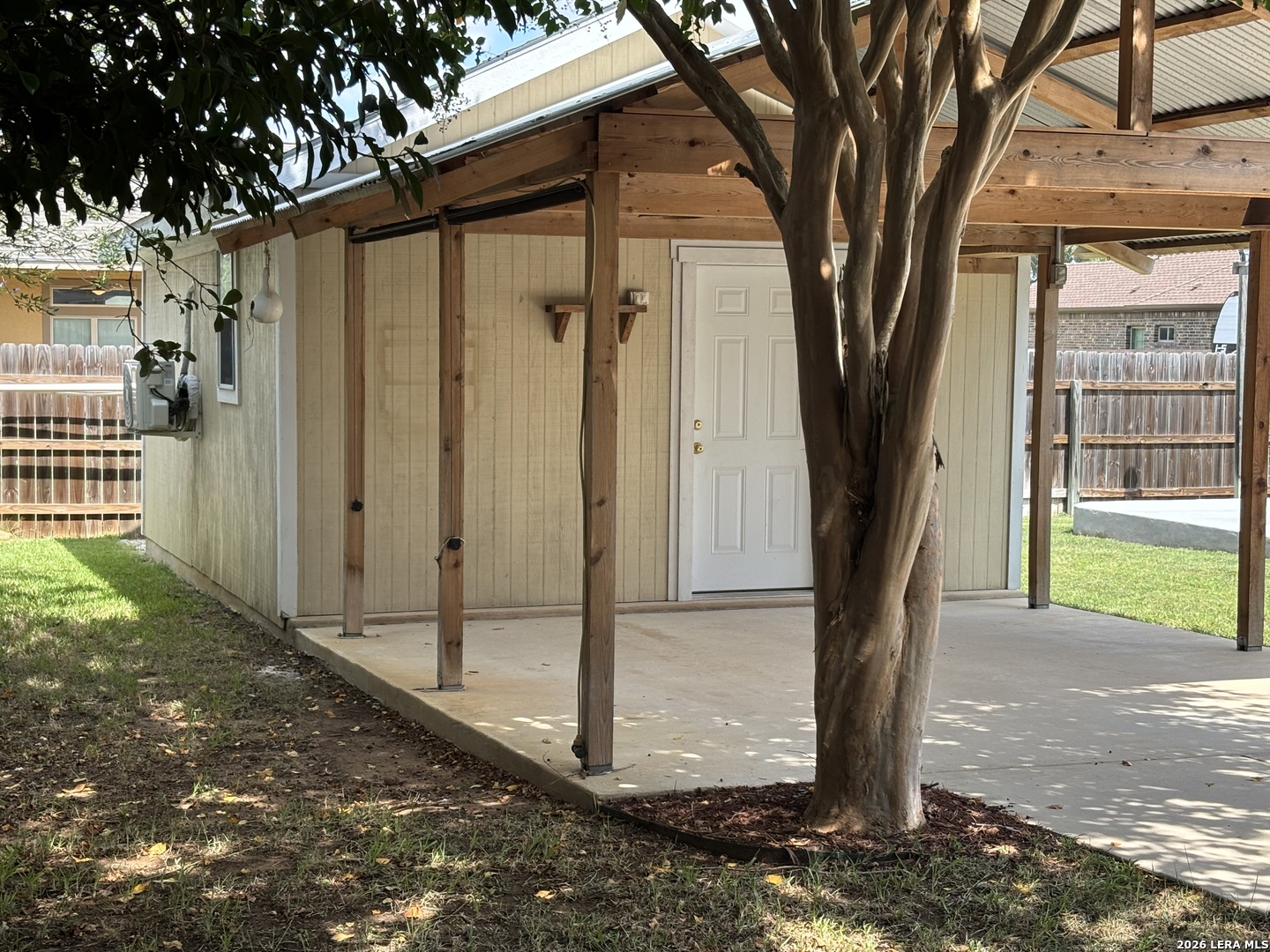main property photo 29
