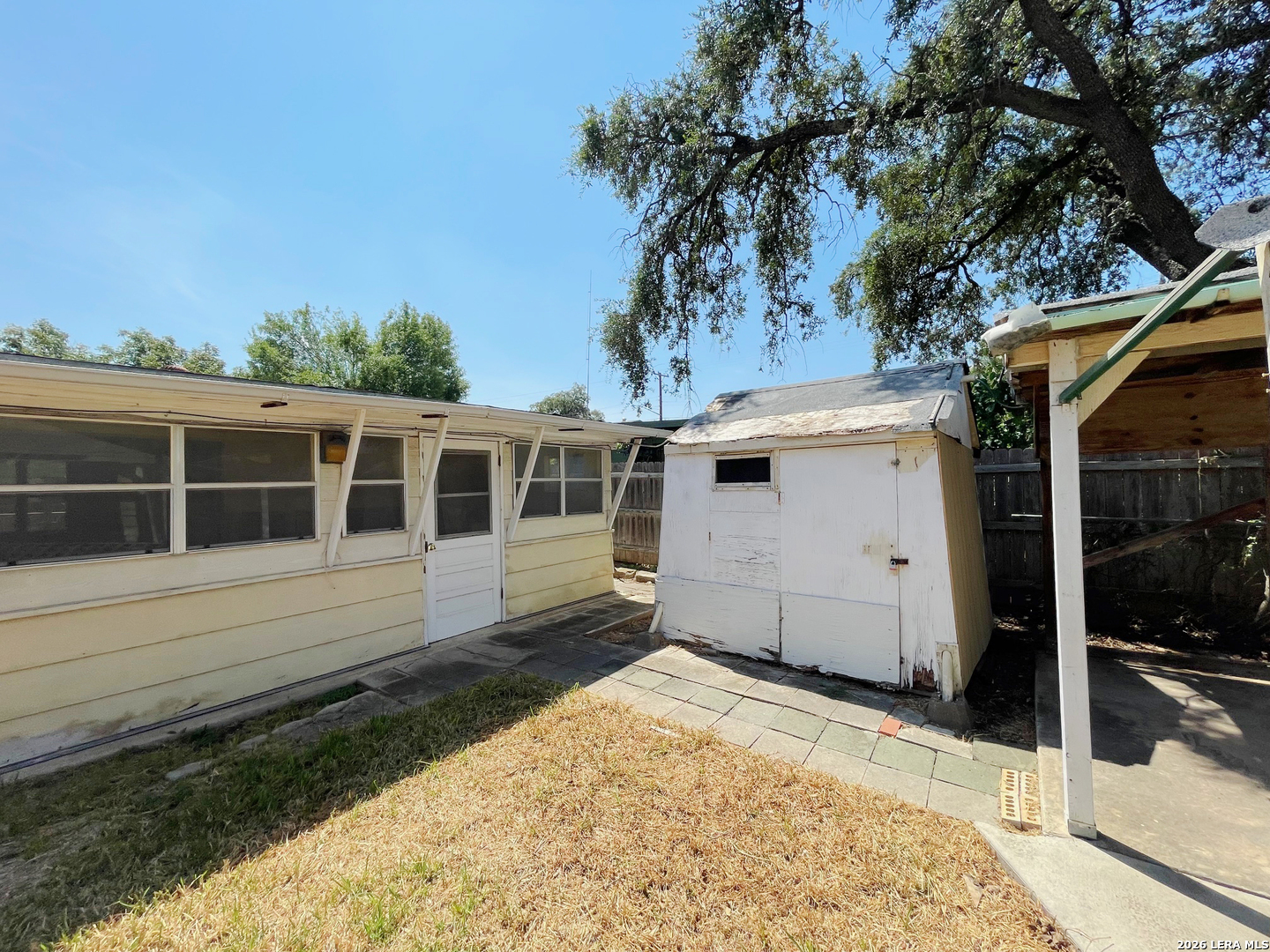 main property photo 17
