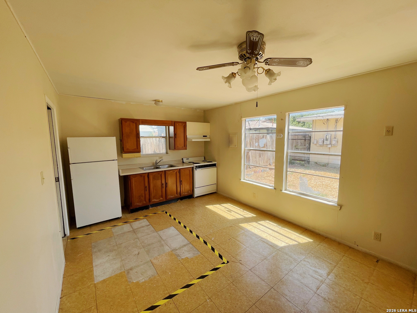 main property photo 19