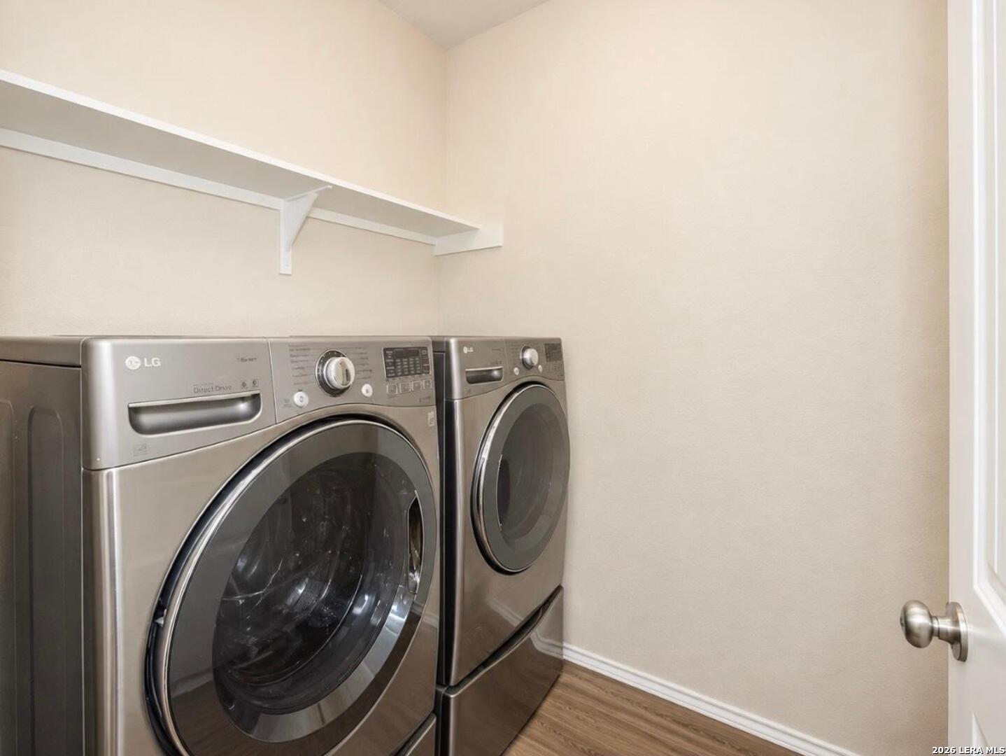 main property photo 14