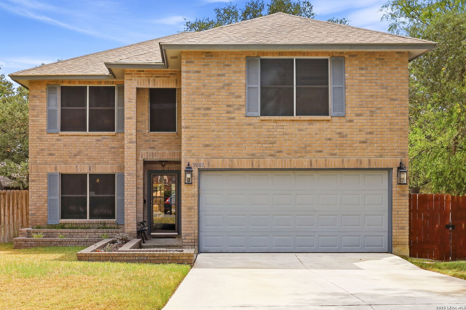 main property photo 3