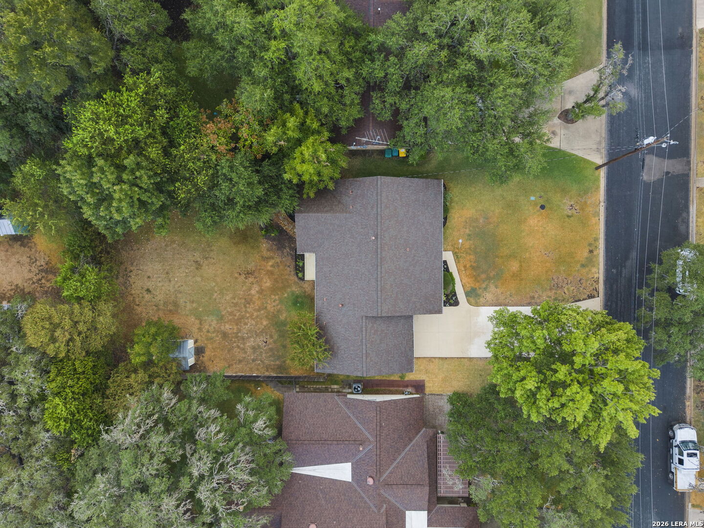 main property photo 50