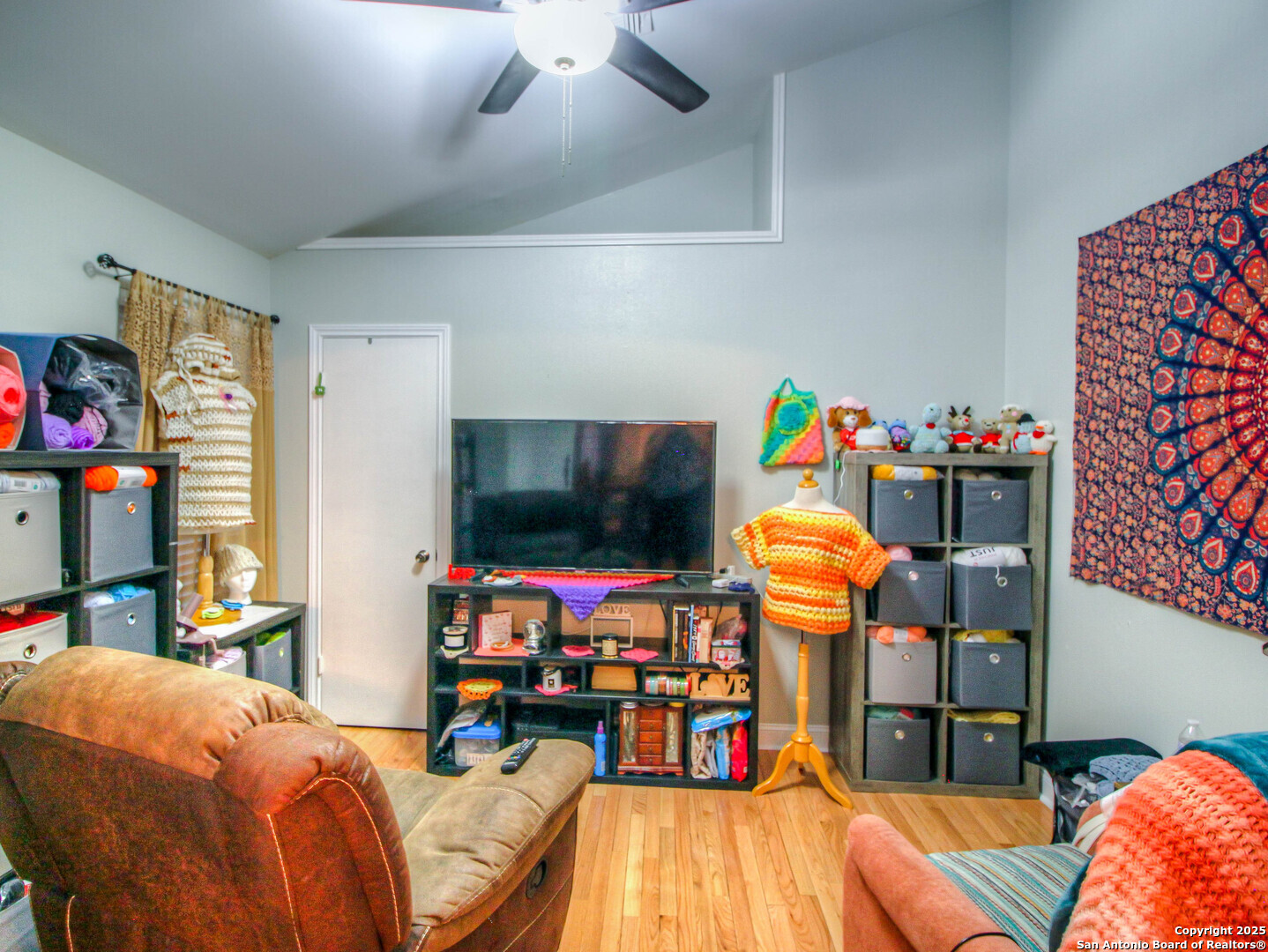 main property photo 17