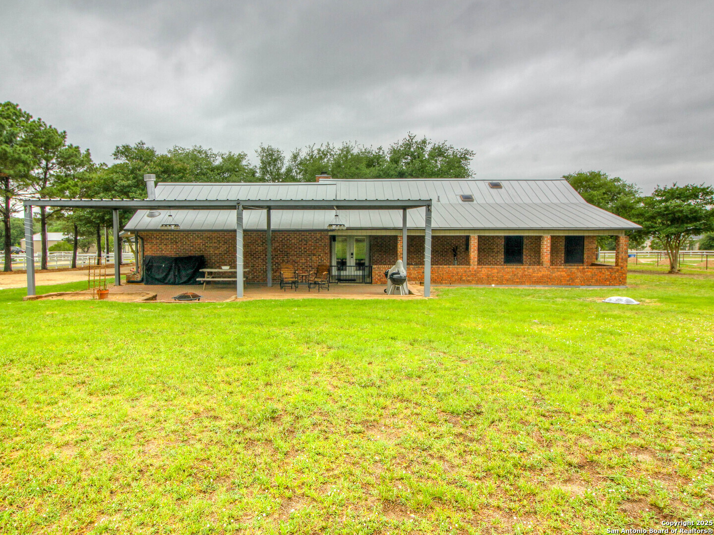 main property photo 26