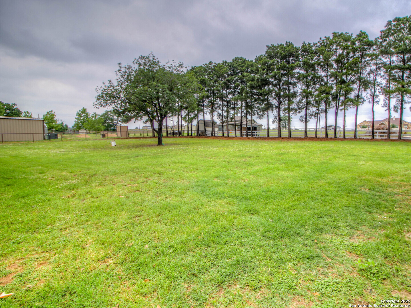 main property photo 37