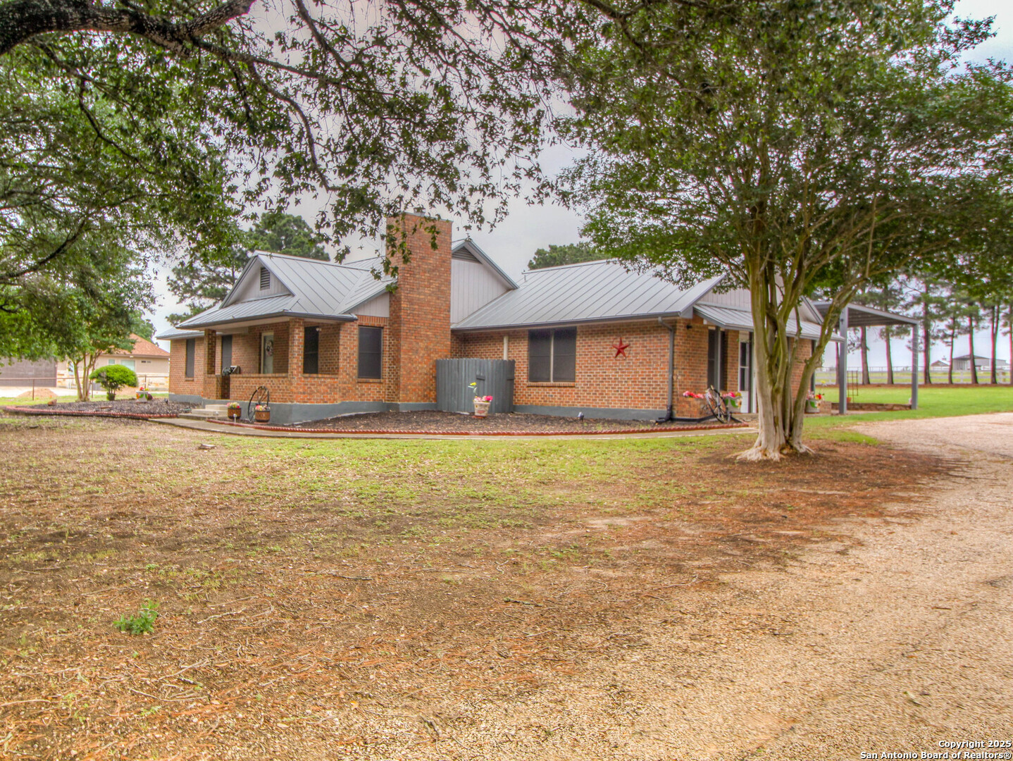 main property photo 47
