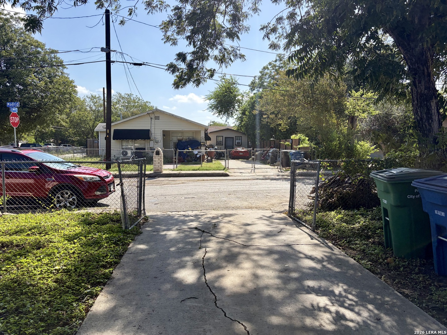 main property photo 33