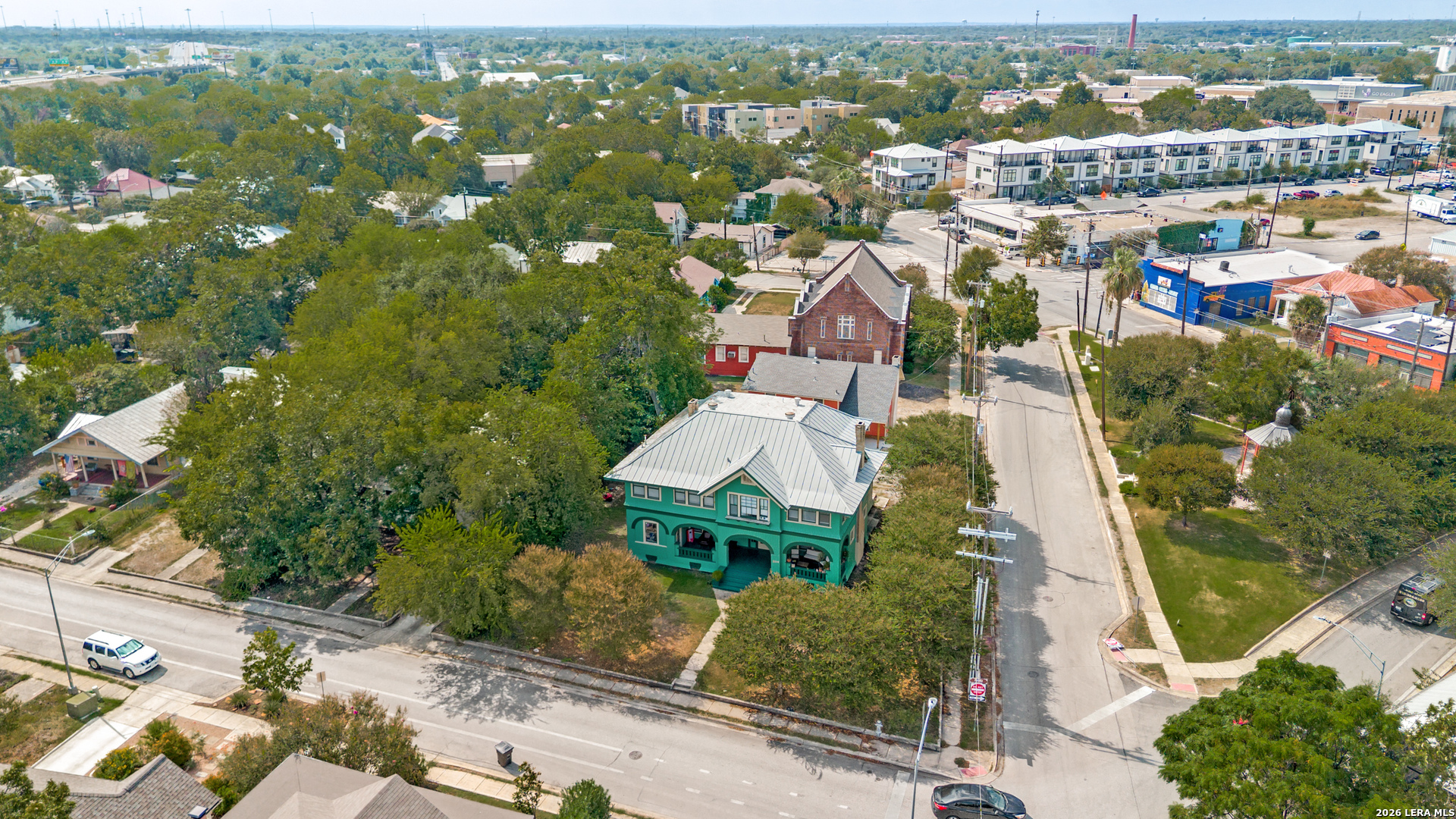 main property photo 27