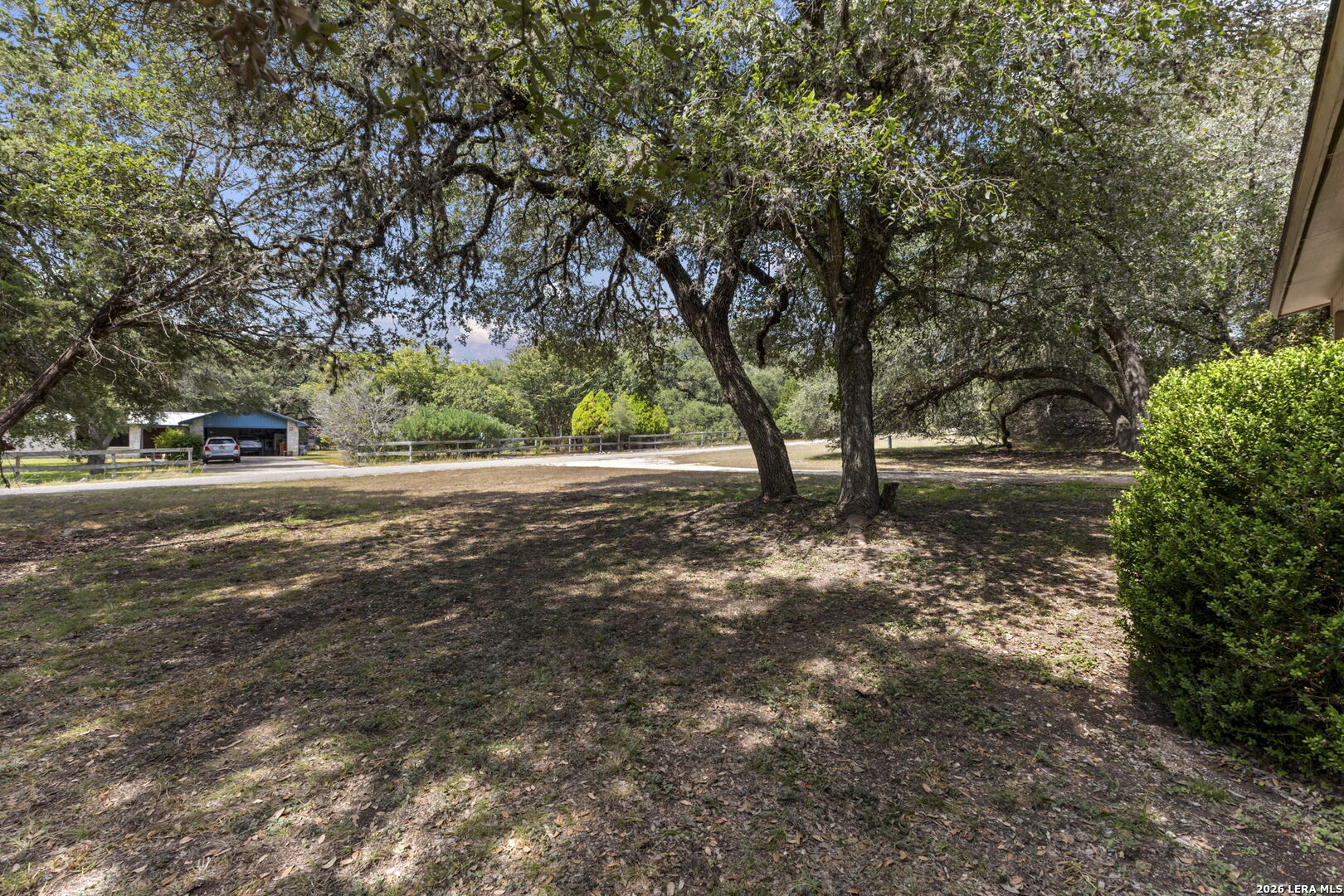 main property photo 34