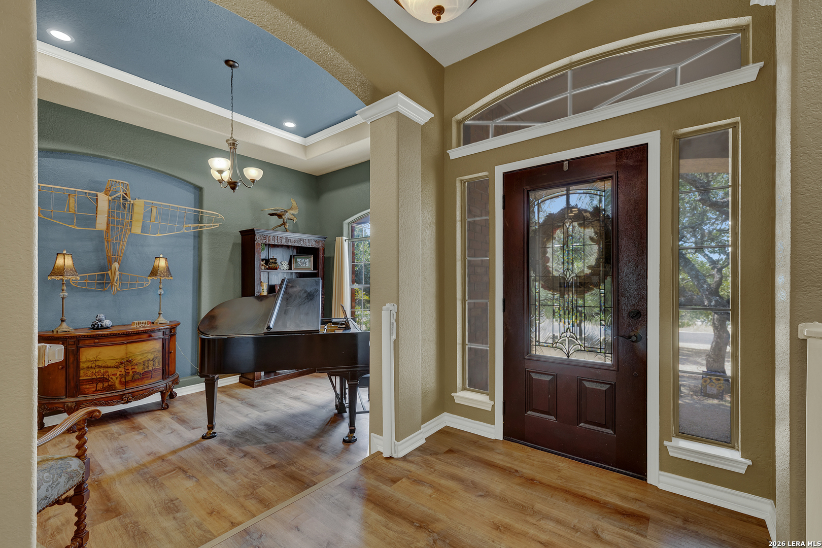 main property photo 11