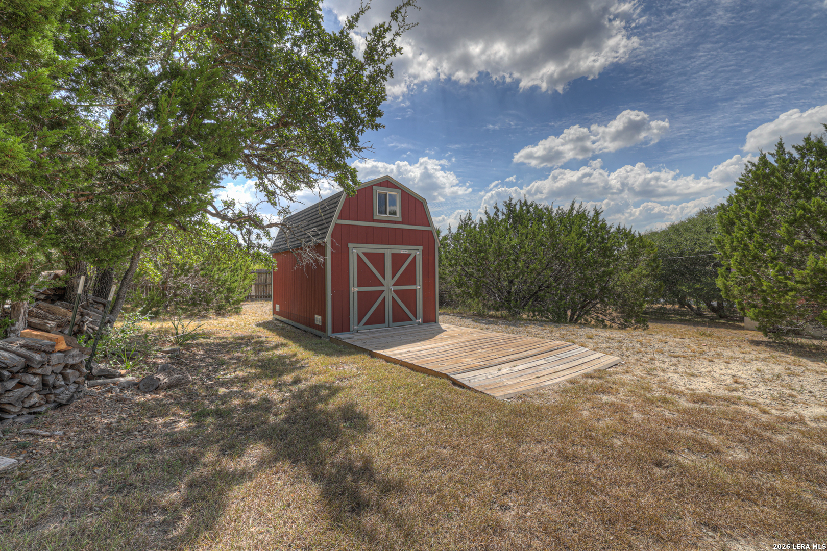 main property photo 54