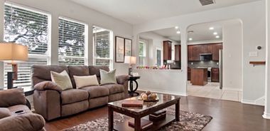 image of property with 4 Bed | 3 Bath | 2,808 Sqft