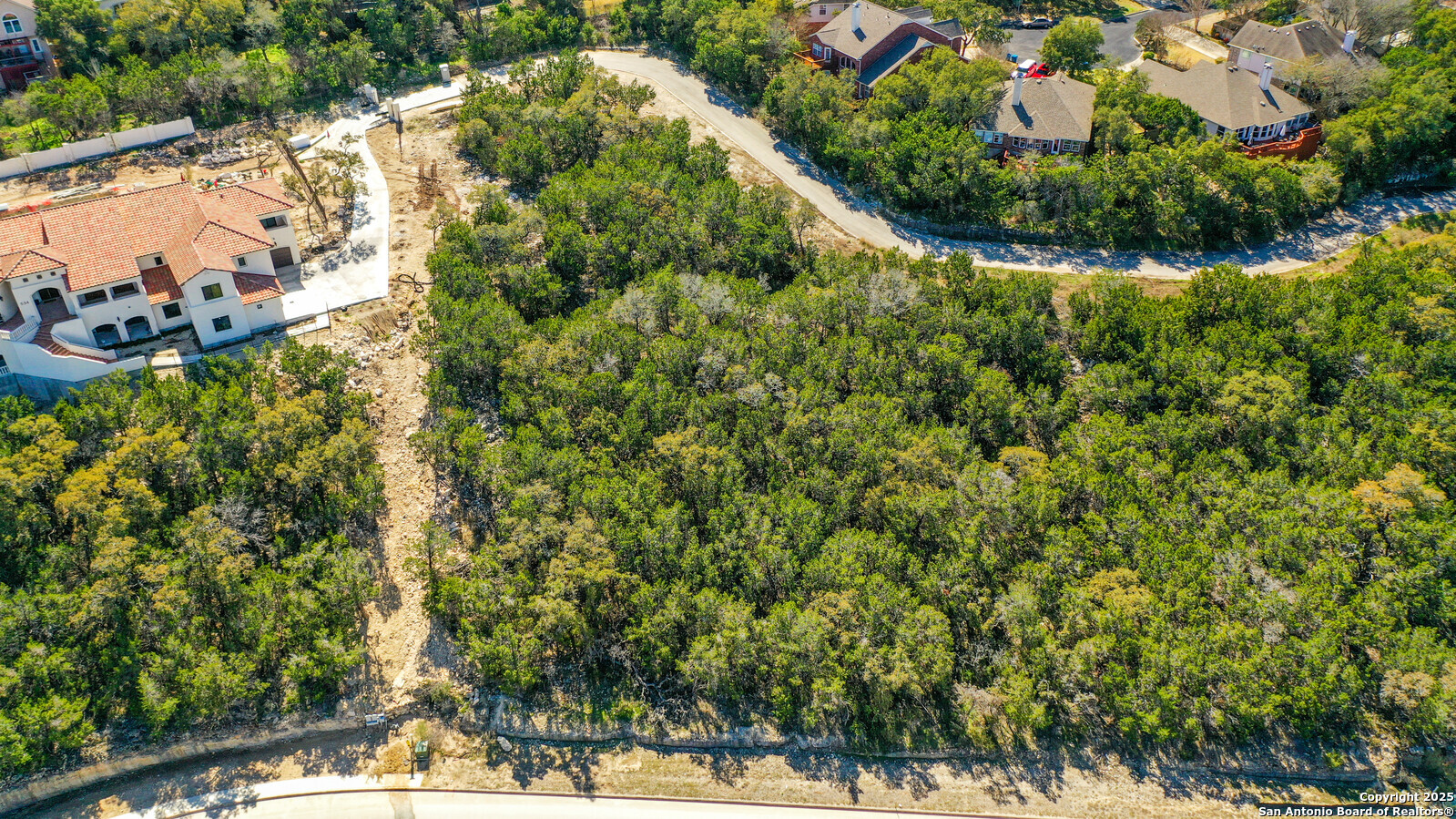 main property photo 8