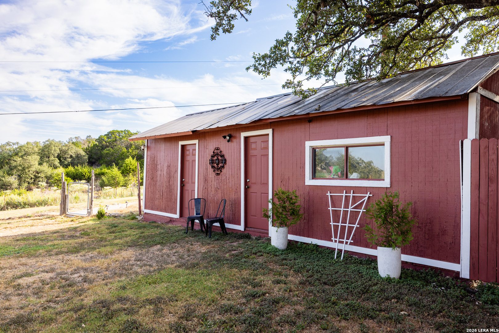 main property photo 22
