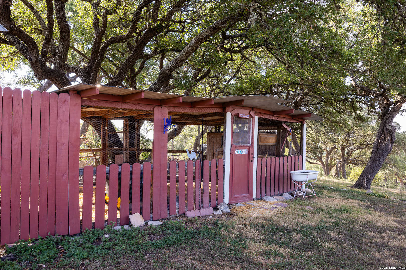 main property photo 23