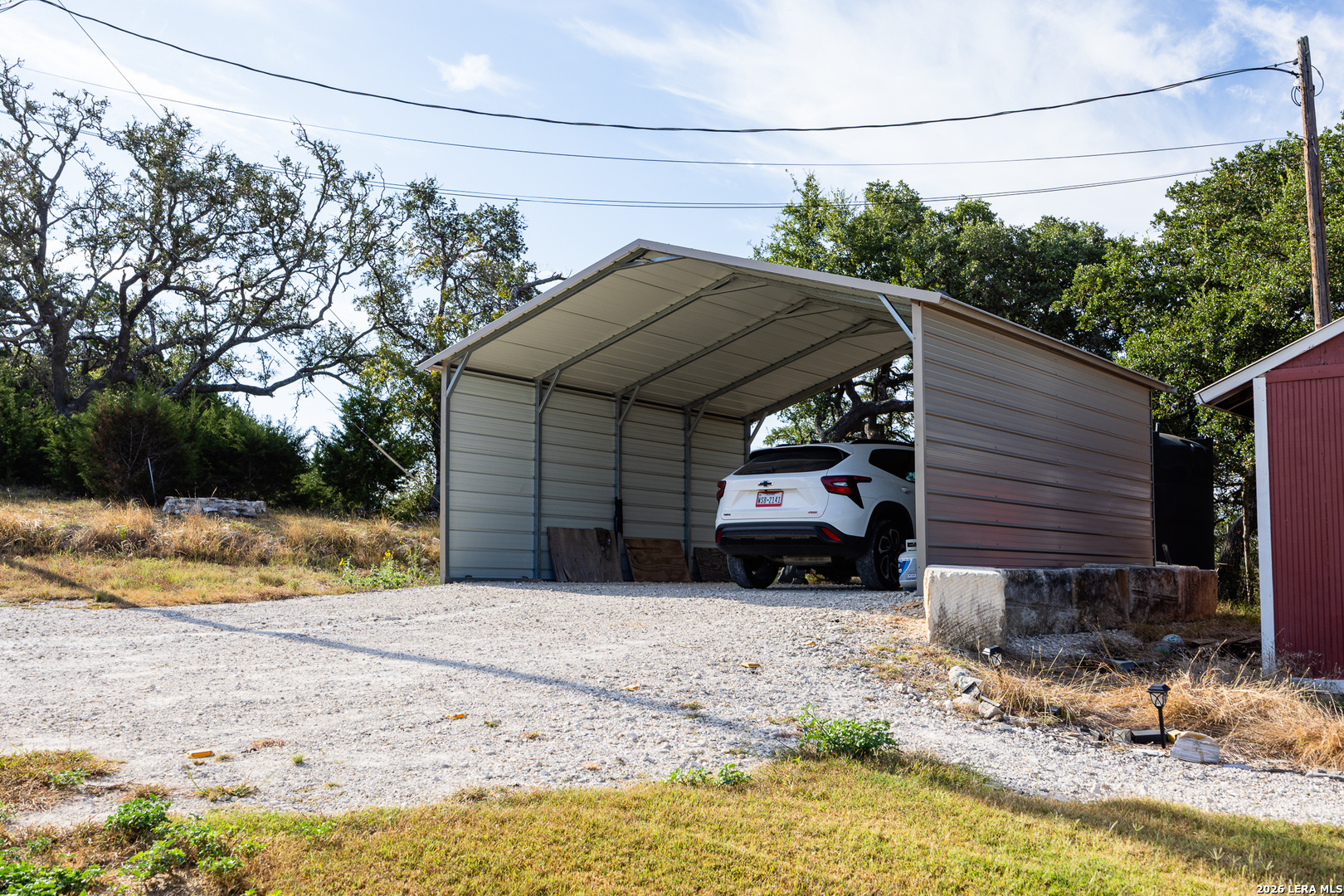 main property photo 26