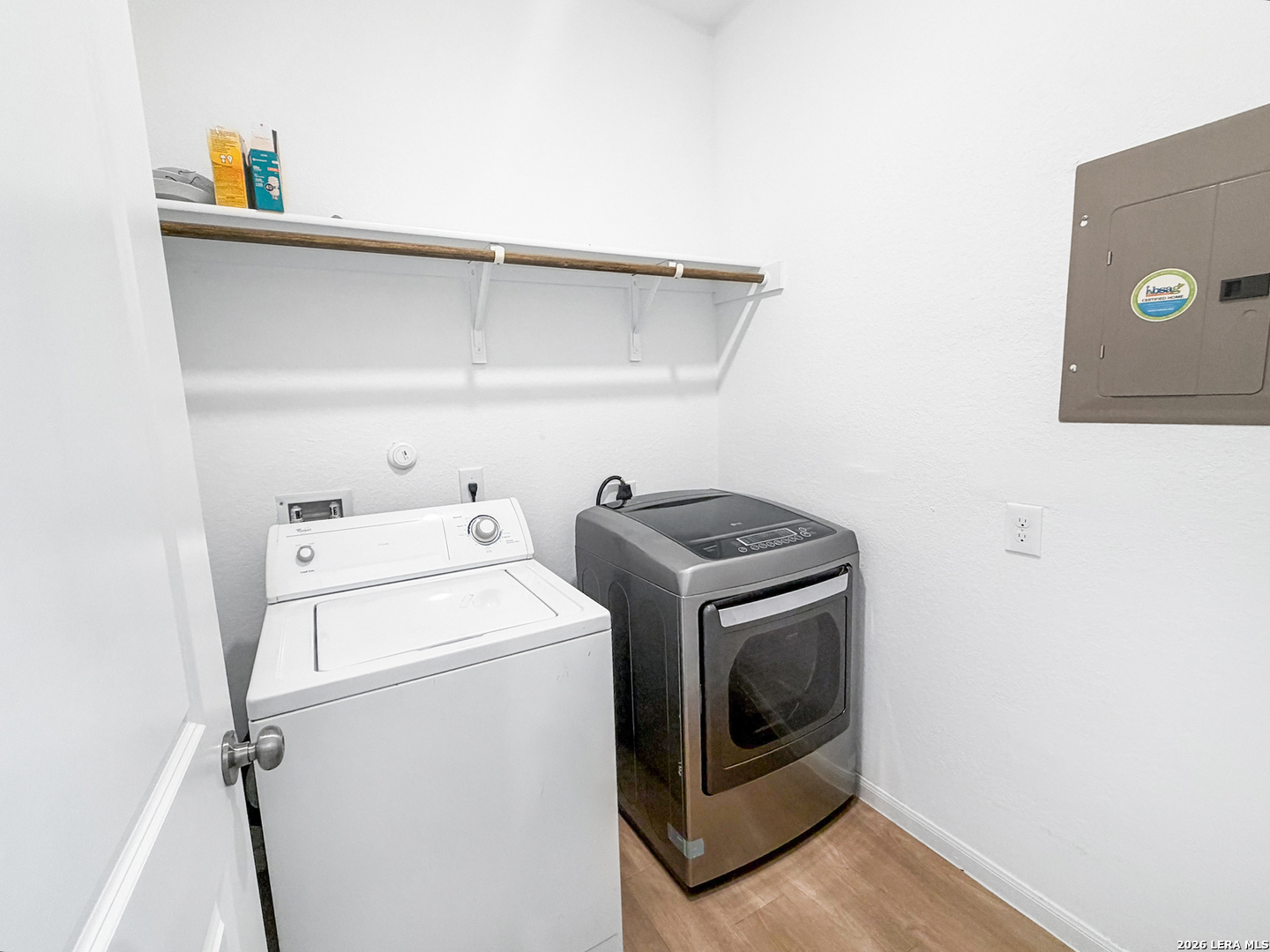 main property photo 12