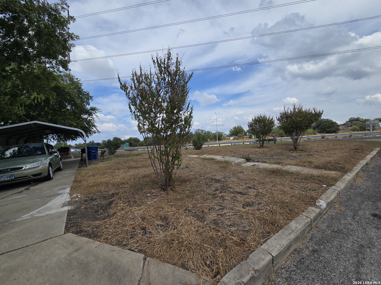 main property photo 25