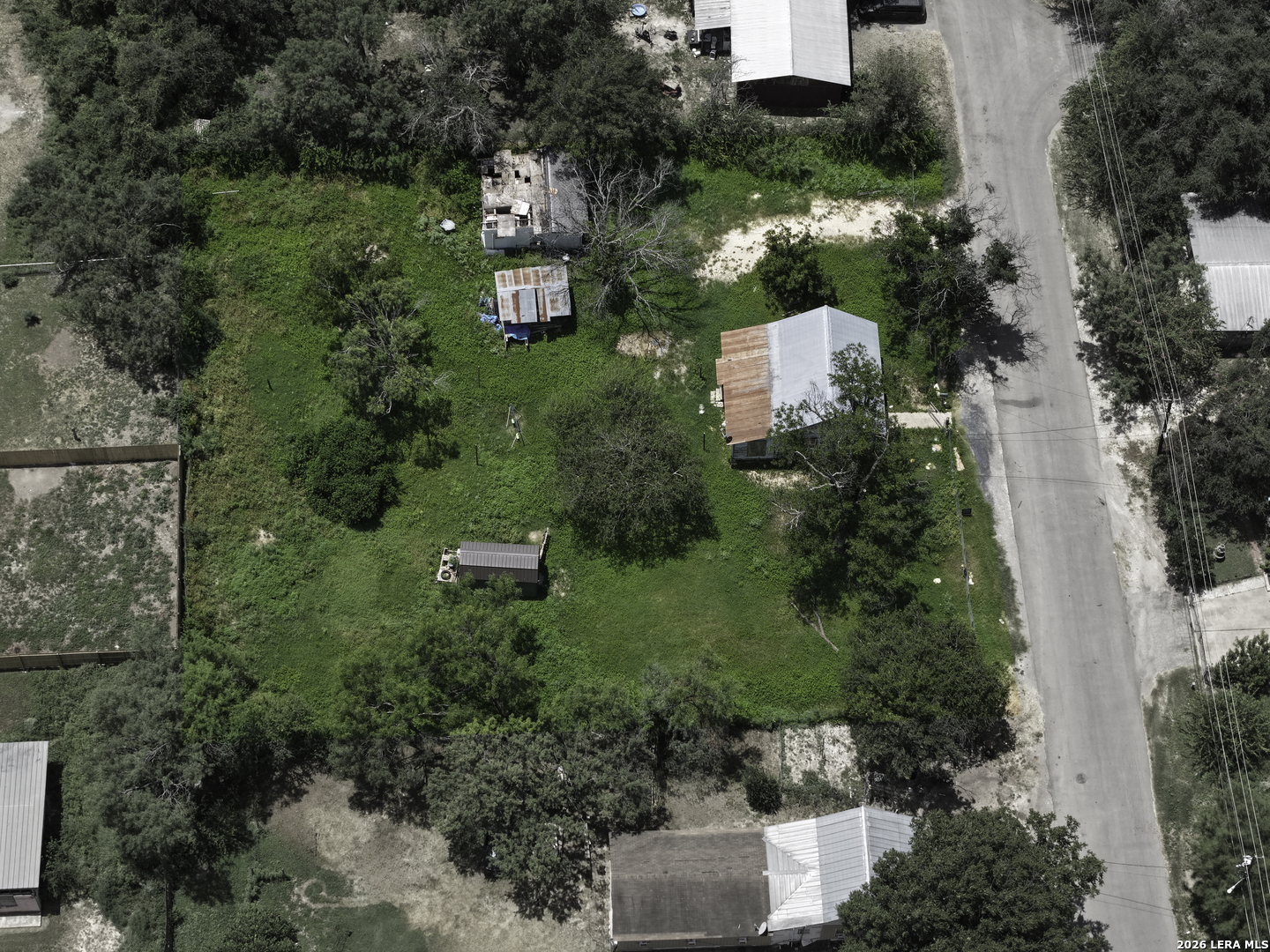 main property photo 27