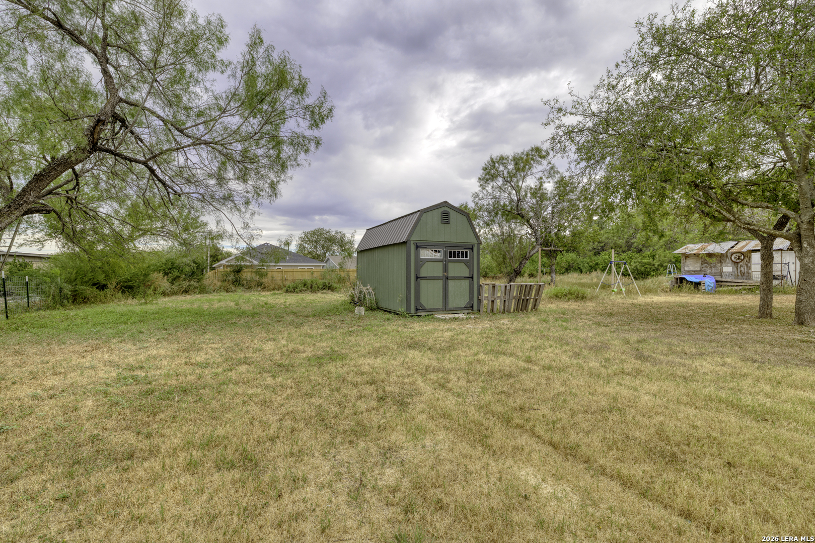 main property photo 6