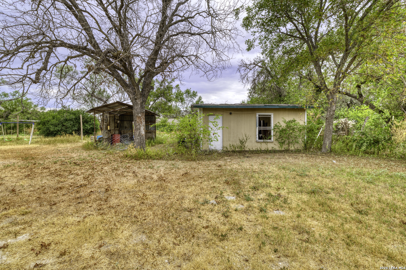 main property photo 9