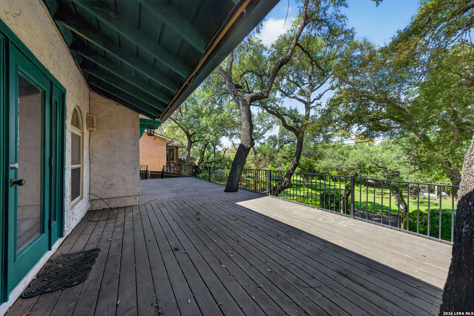main property photo 27