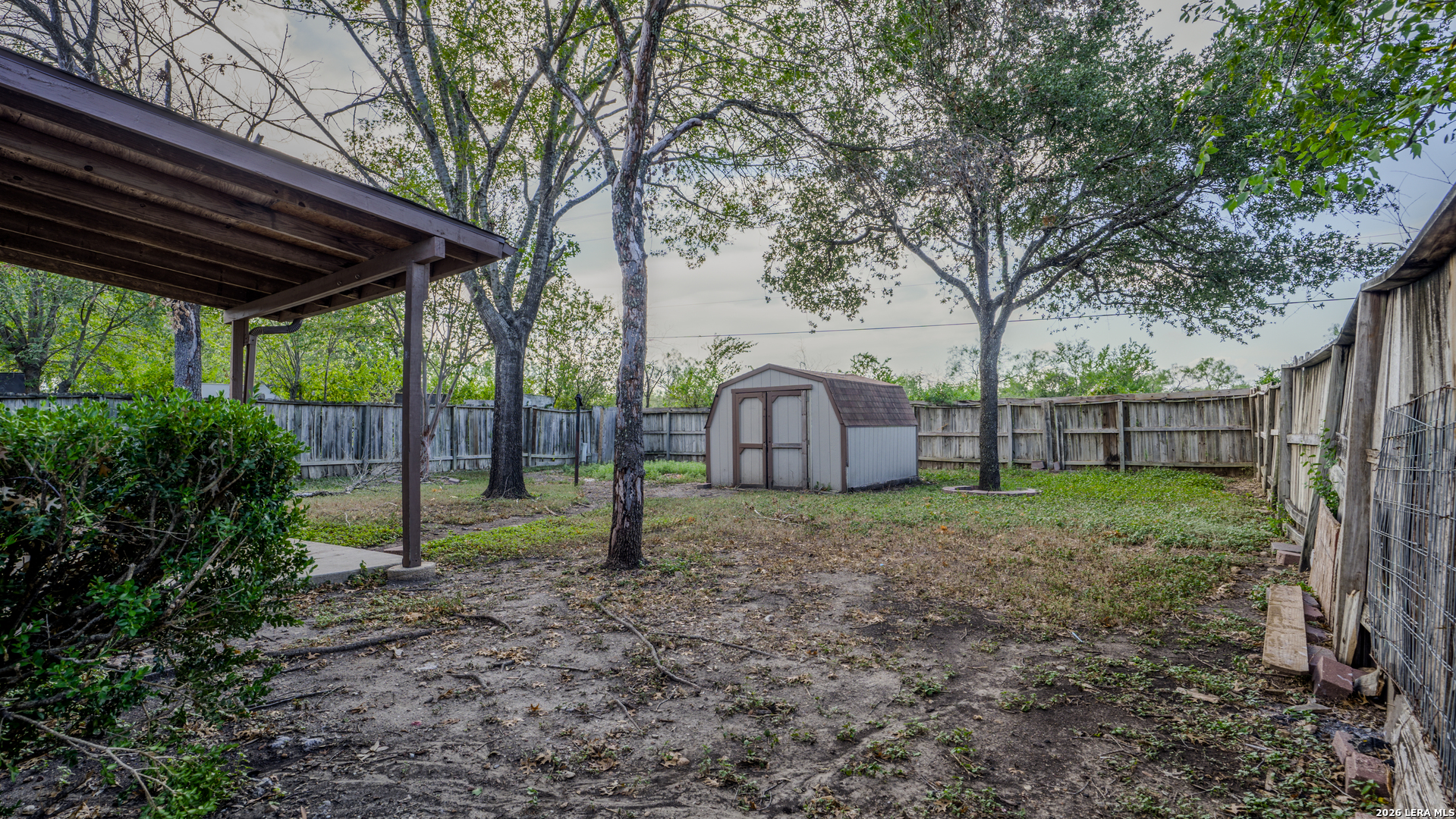 main property photo 17
