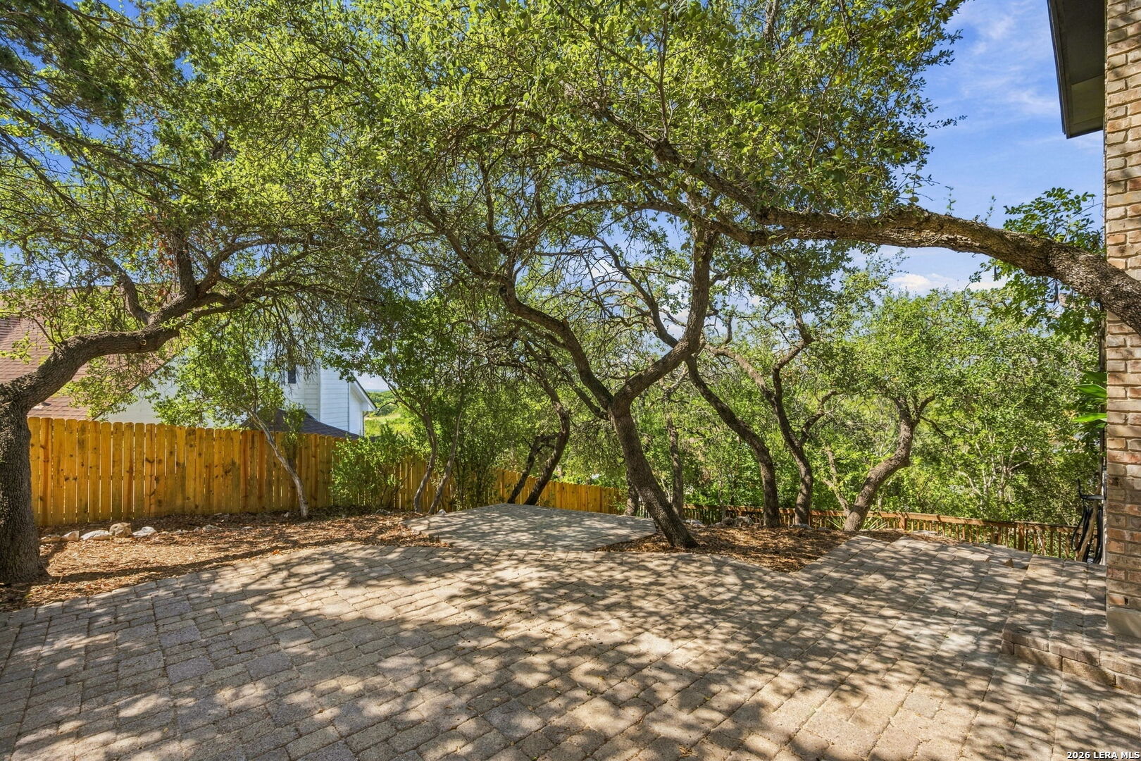 main property photo 30