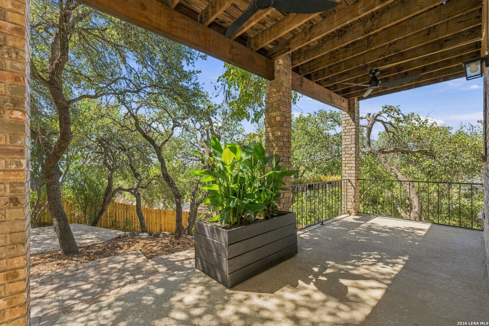 main property photo 31