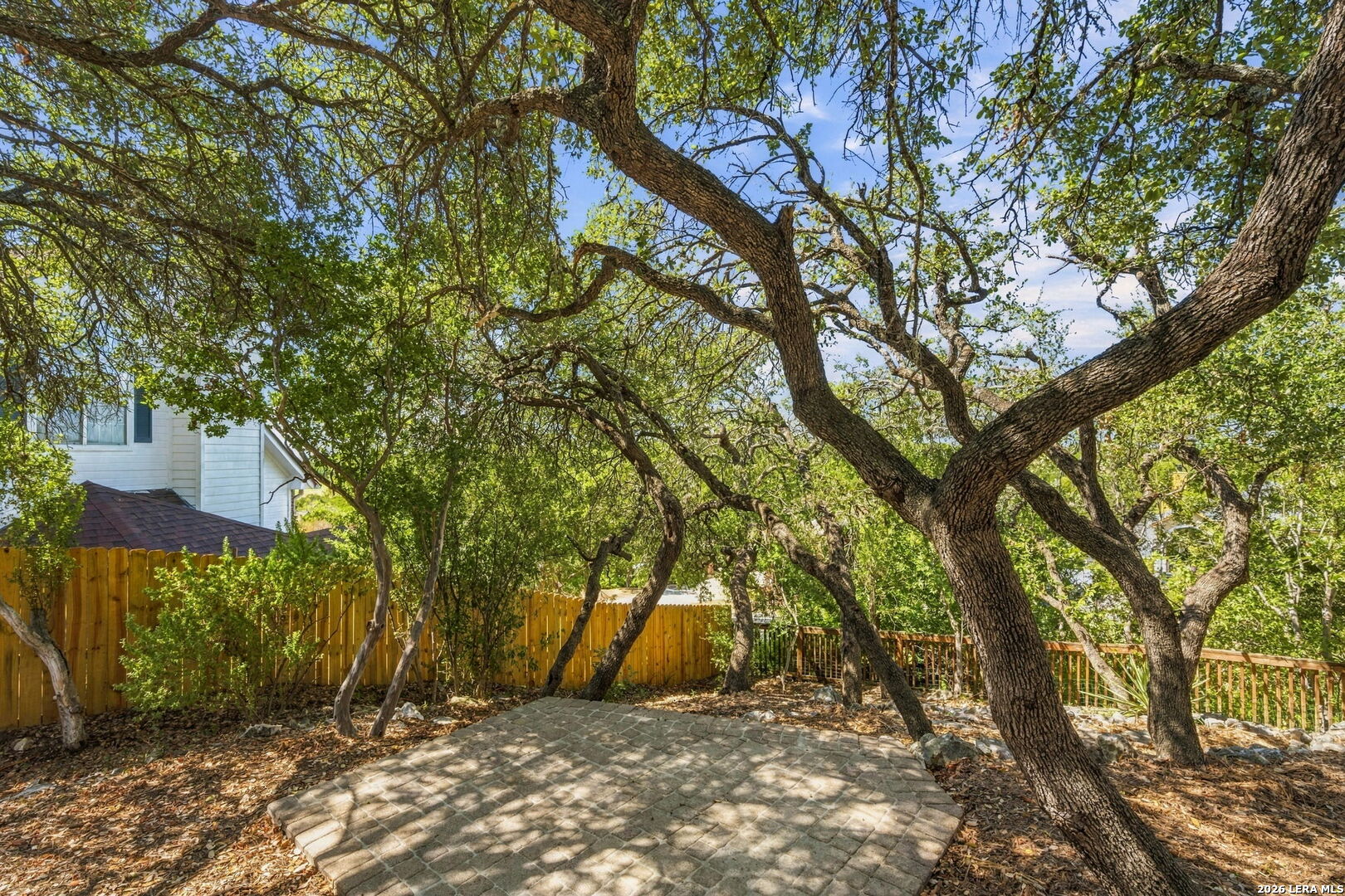 main property photo 32