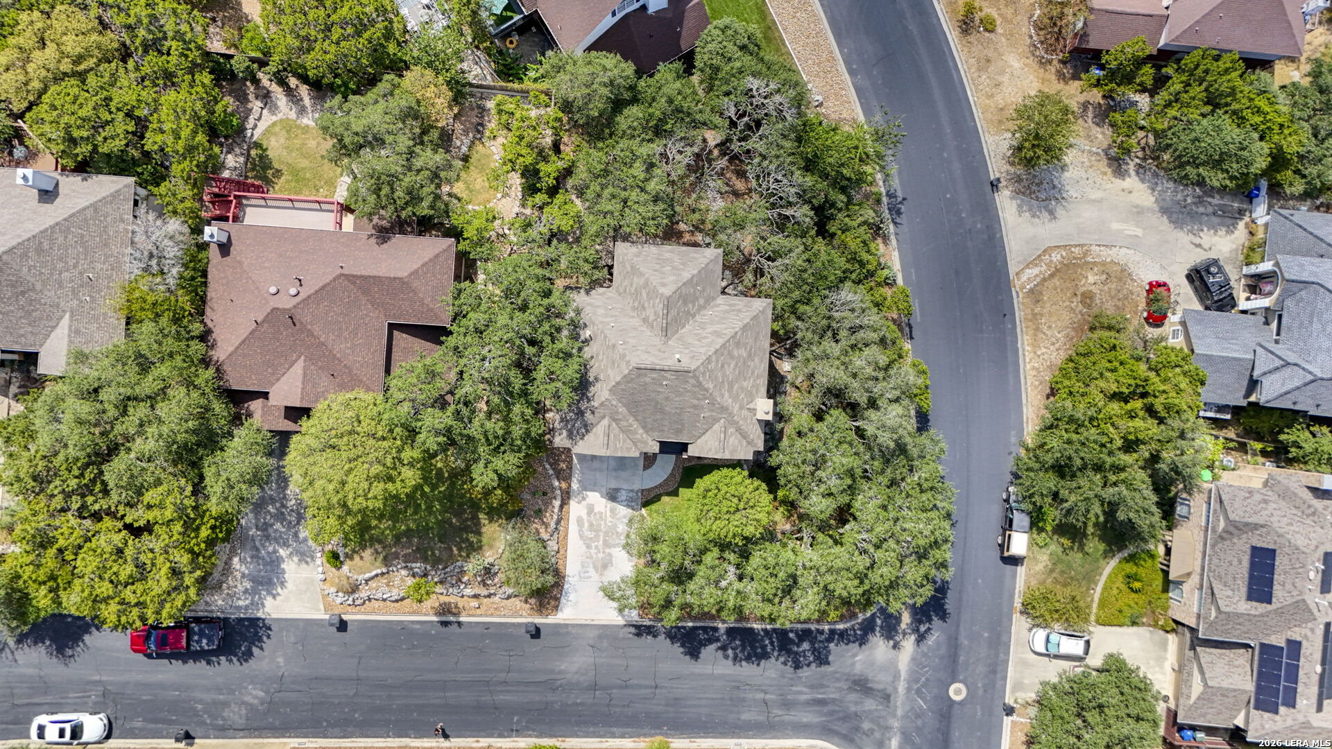 main property photo 41