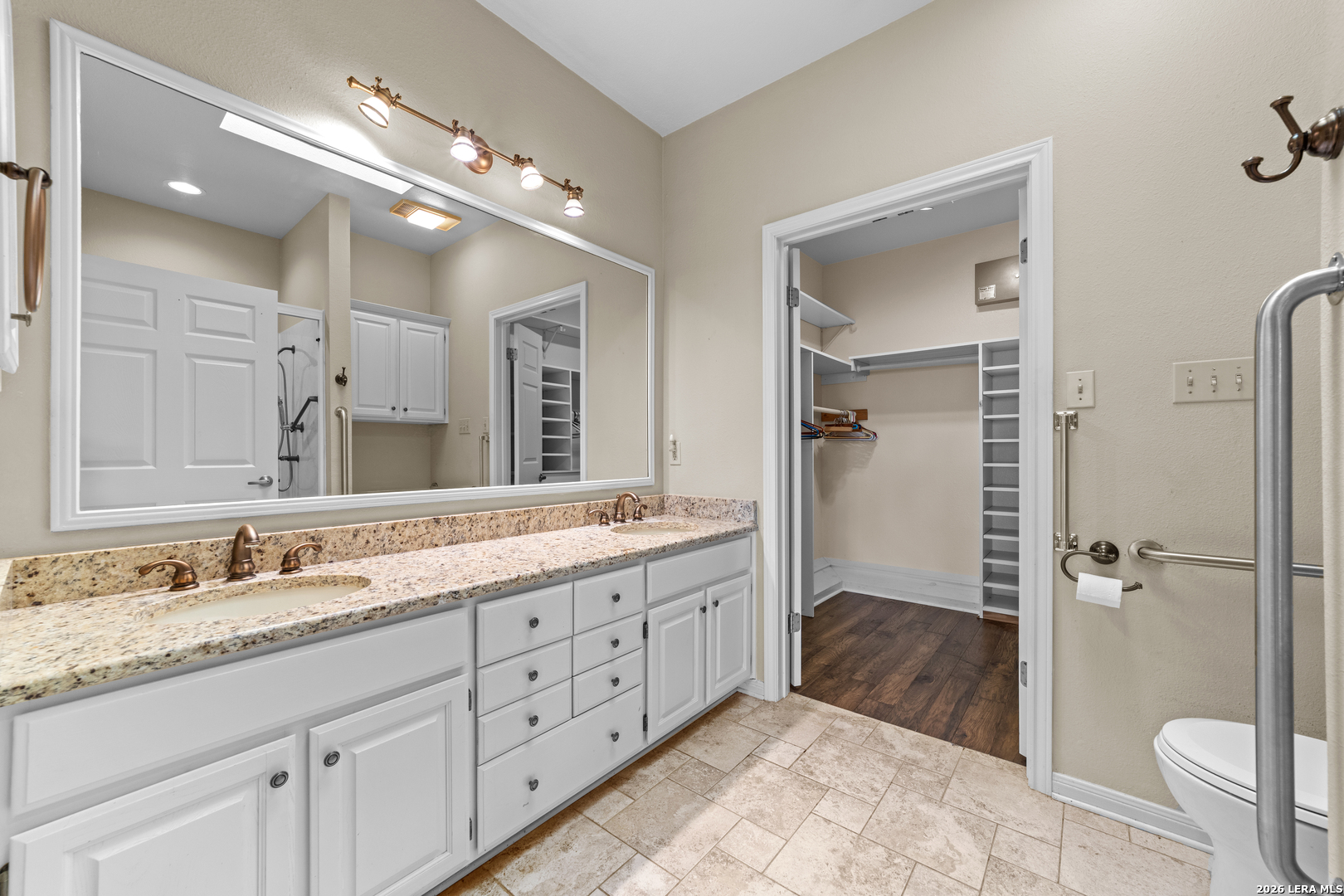 main property photo 18