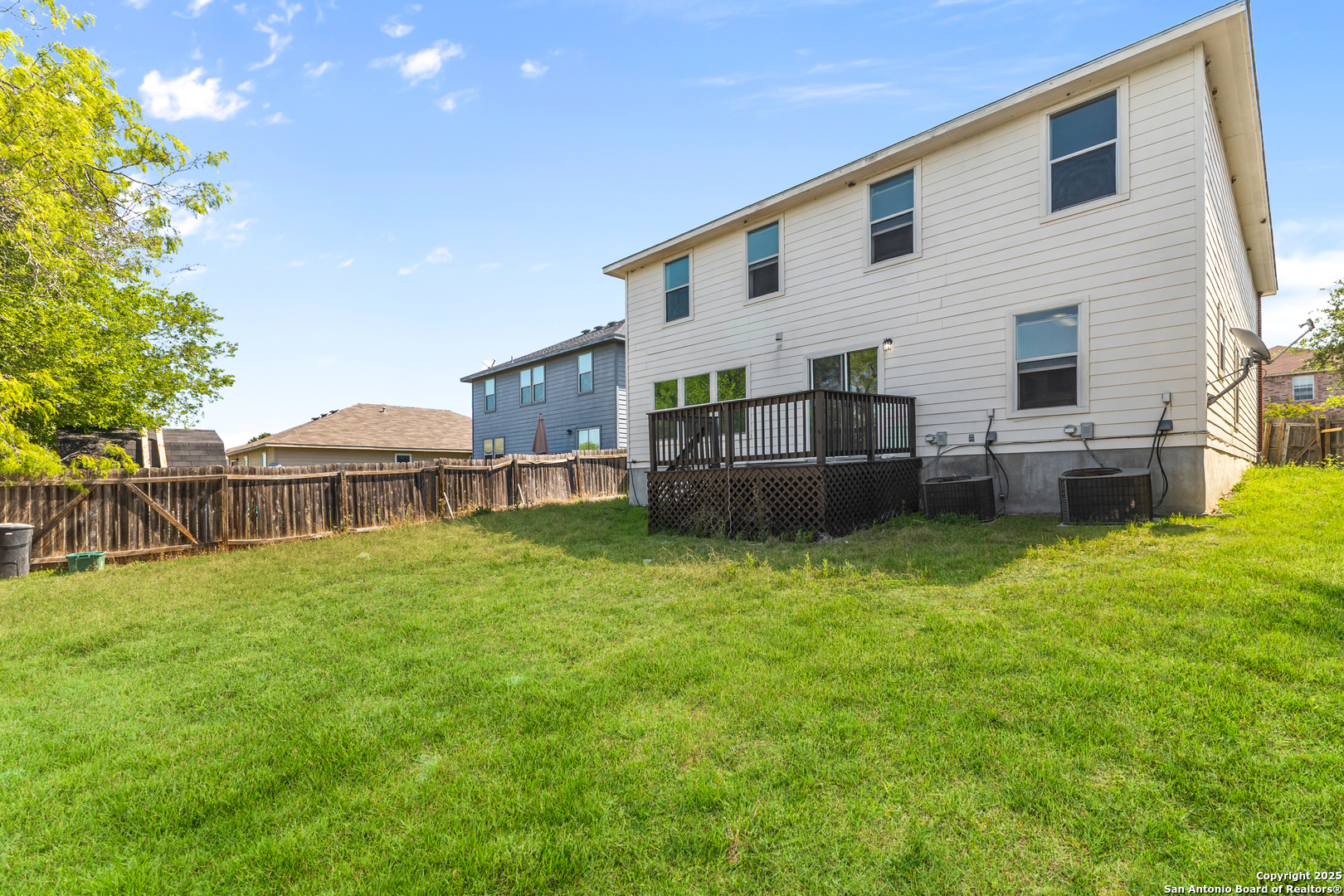 main property photo 25