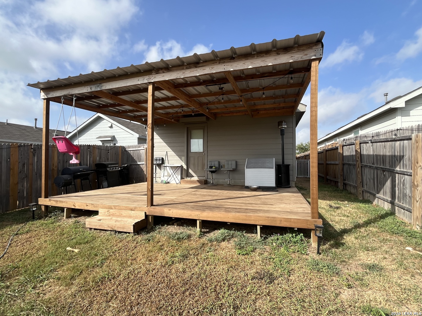 main property photo 16