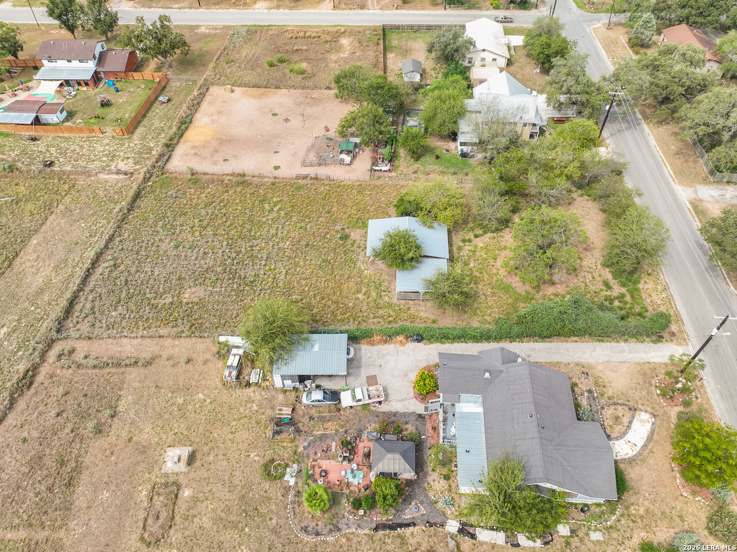 main property photo 10