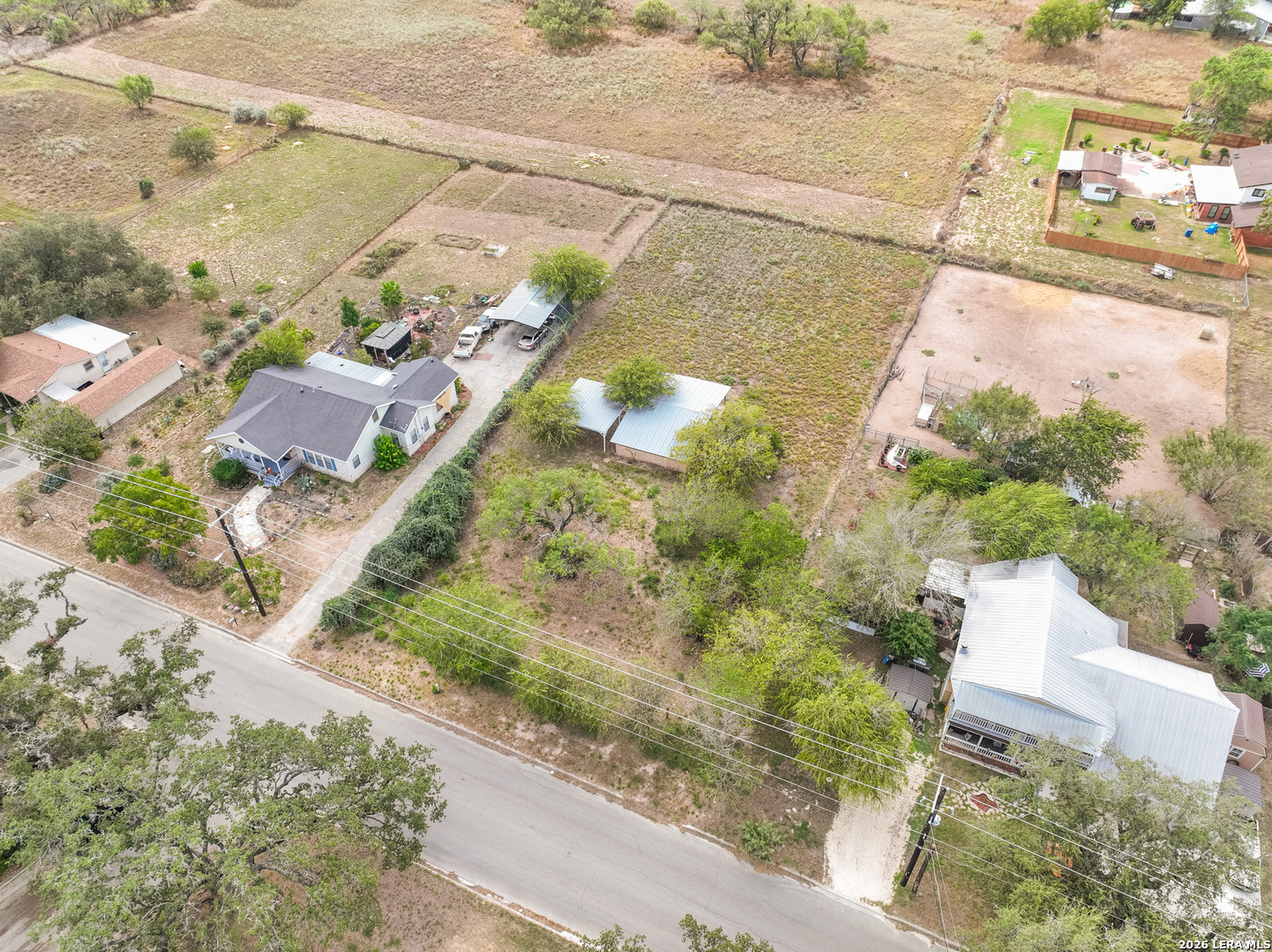 main property photo 5