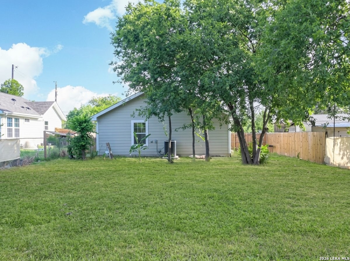 main property photo 14