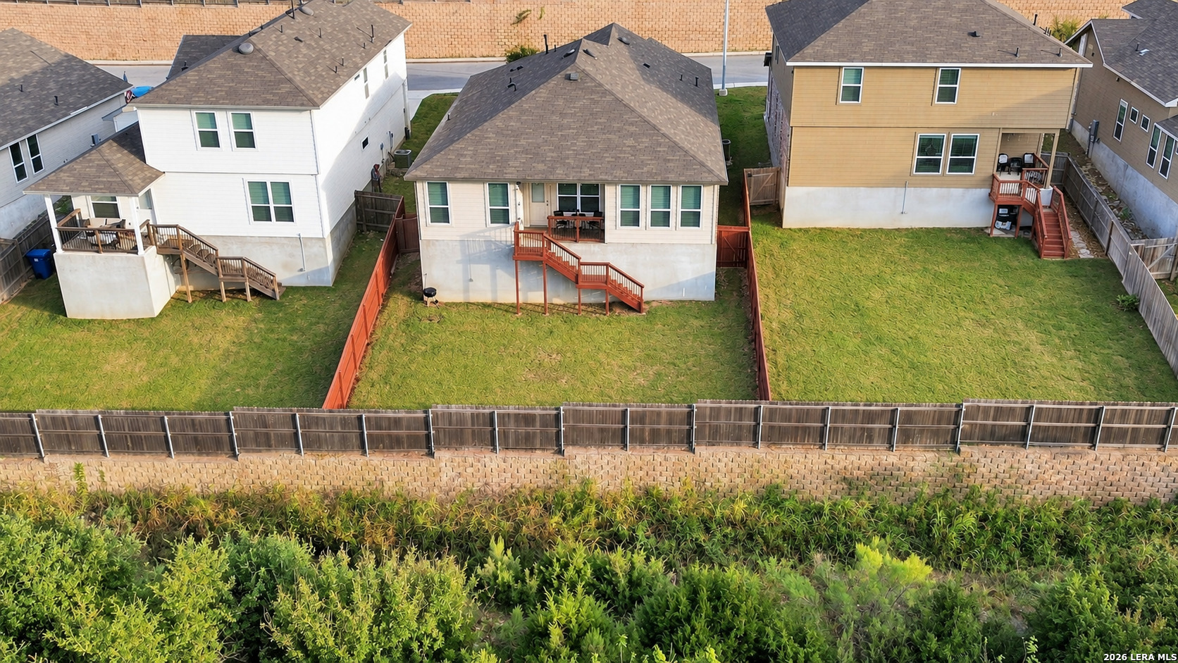 main property photo 34