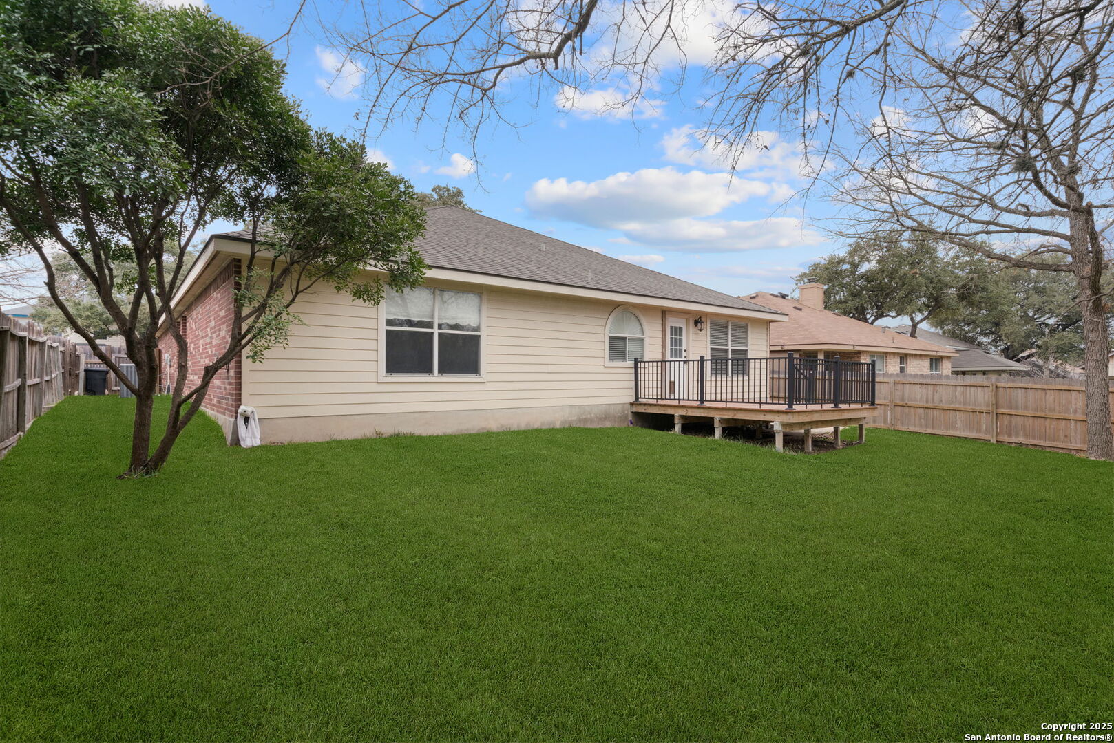 main property photo 27