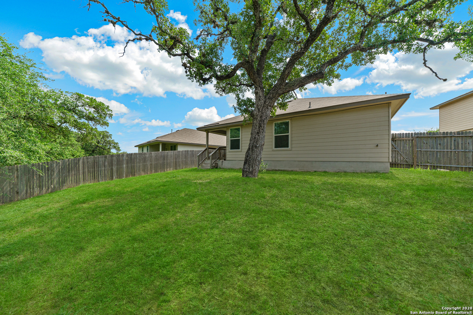 main property photo 26