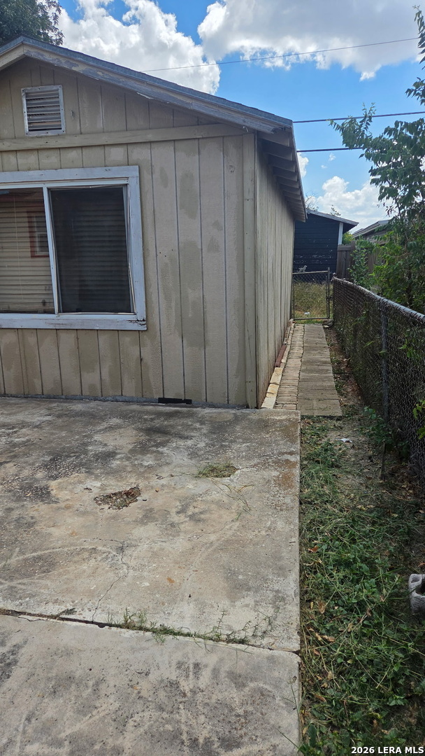 main property photo 20