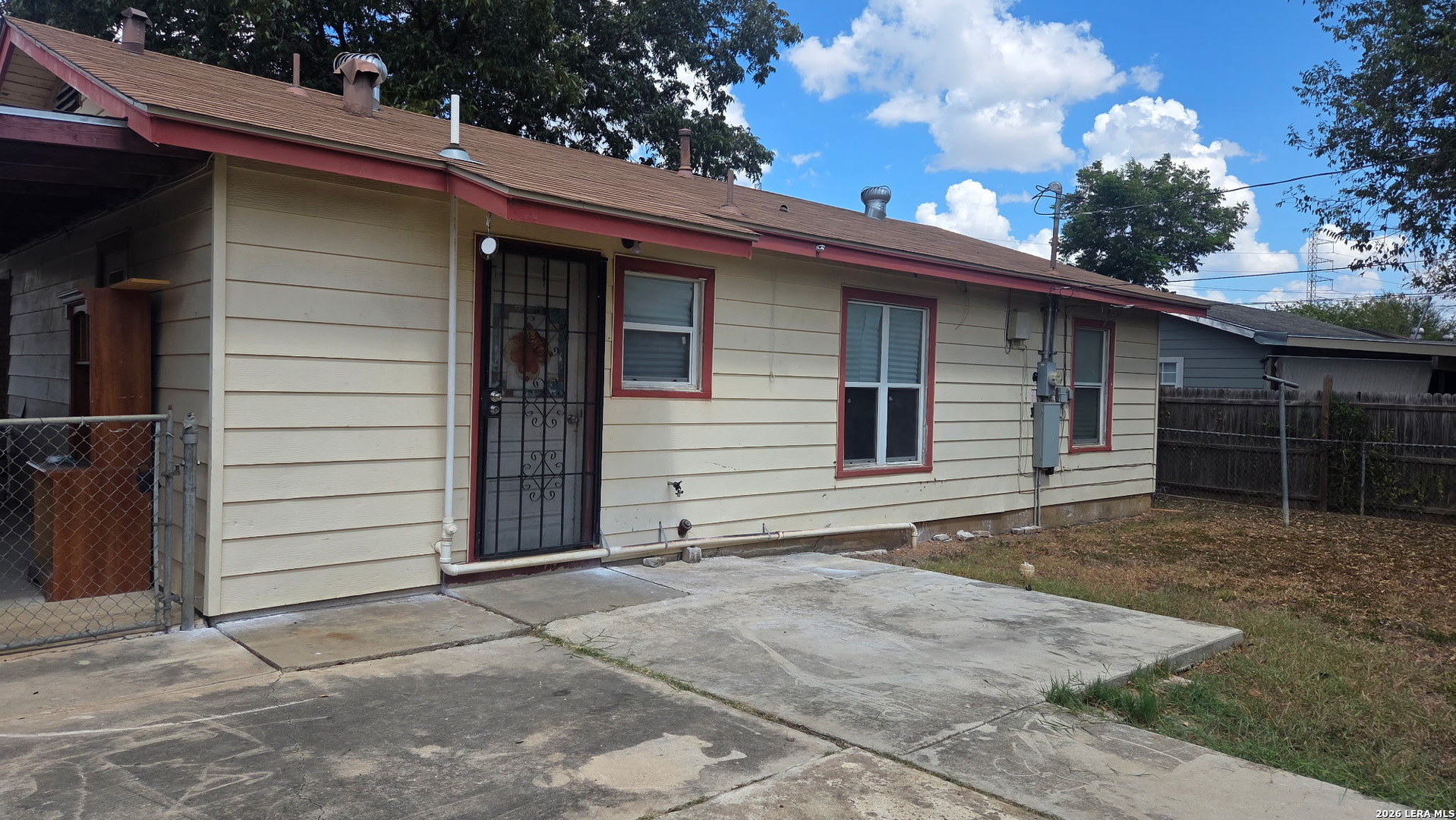 main property photo 21