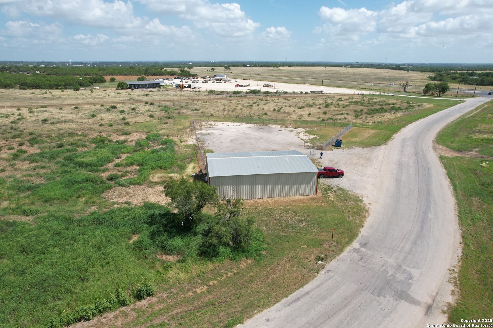 main property photo 5