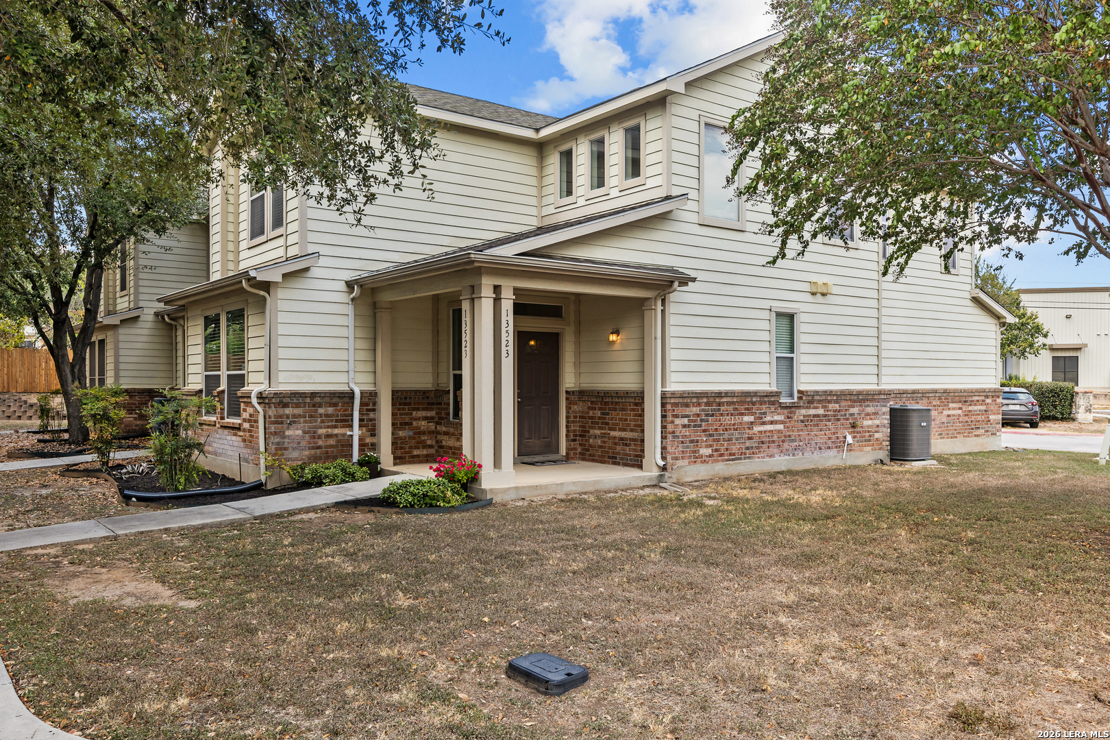 main property photo 17