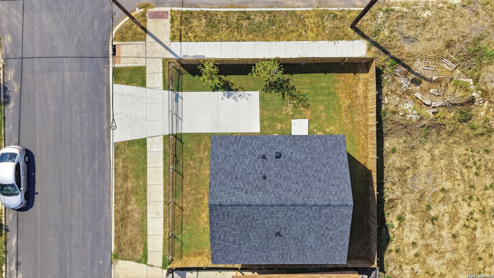 main property photo 34